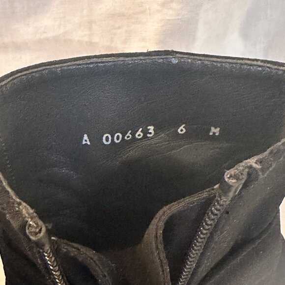 Stuart Weitzman Black Gortex Chelsea Ankle Boot Size 6 - Picture 11 of 12